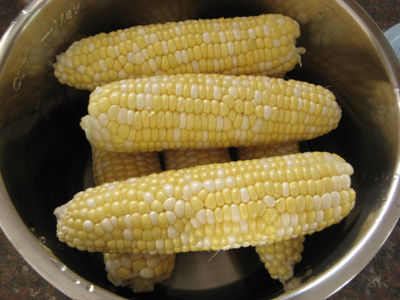  Steamed corns