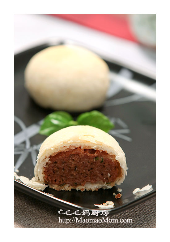 酥皮鲜肉月饼3 SuZhou style mooncake with meat filling 榨菜鲜肉月饼