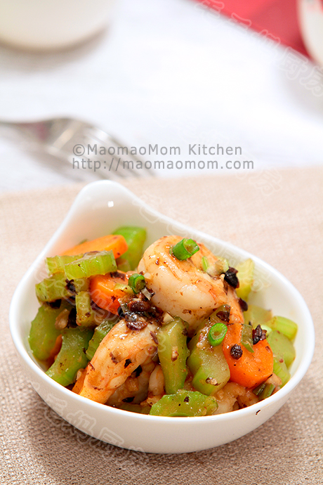  豆豉蒜蓉芹菜炒虾Celery and shrimp stir fry in fermented black bean garlic sauce